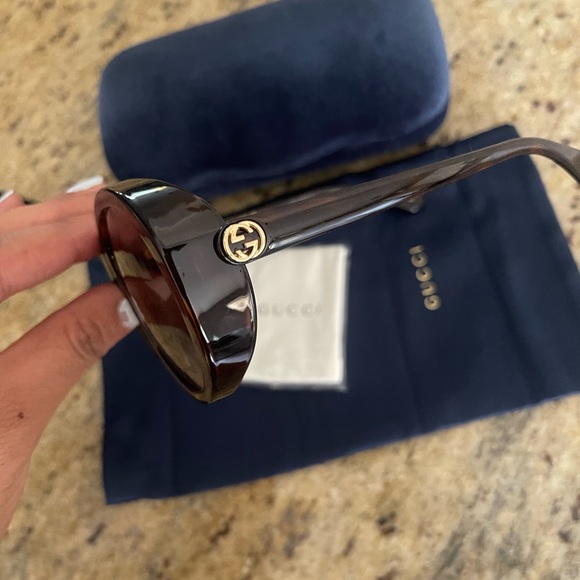 New 🖤 Gucci sunglasses - Picture 12 of 12
